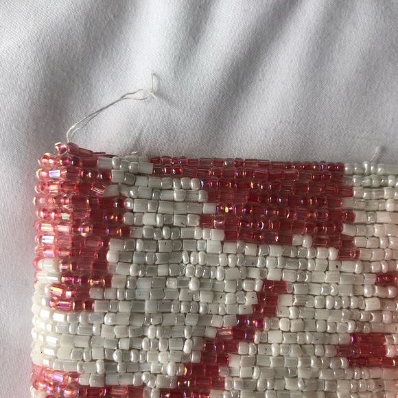 Moyna coral beaded clutch - Picture 3 of 4